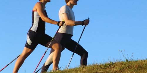 fit&aktiv in Düsseldorf - Nordic-Walking